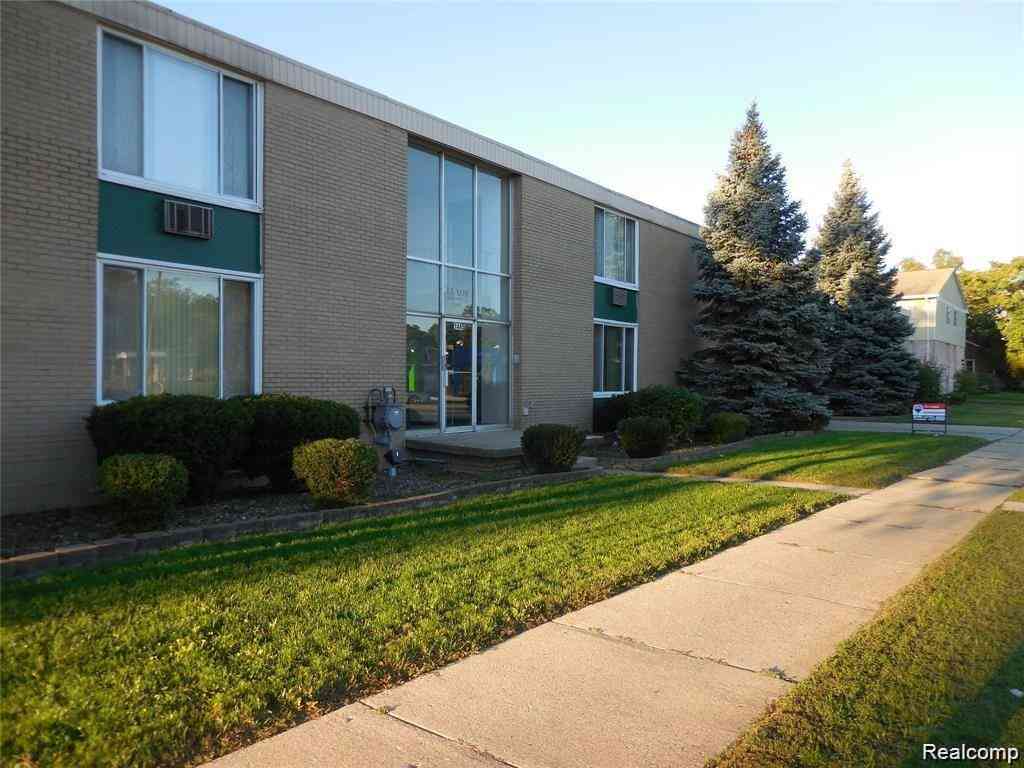 Condo For Rent - 1445 W 9 Mile Road  #13<br/> Ferndale, MI 48220
