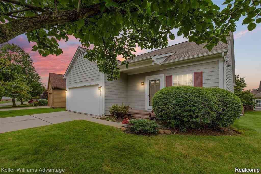 Condo For Rent - 41546 Cornell Drive <br/> Novi, MI 48377