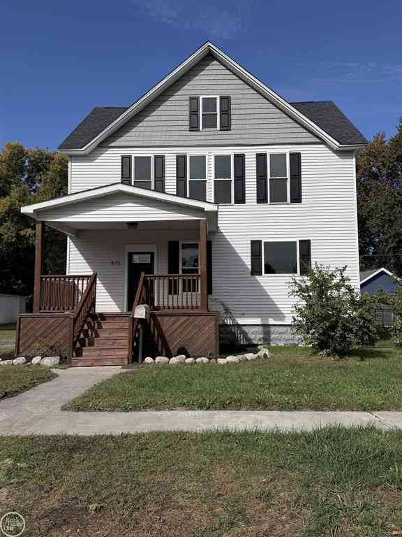 Homes For Sale - 815 Beard Street <br/> Port Huron, MI 48060