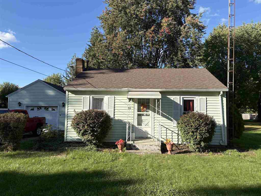 Homes For Sale - 718 Thayer Street <br/> Saginaw County, Chesaning, MI 48616