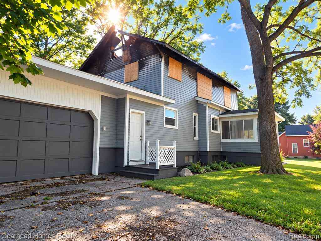 Homes For Sale - 938 W Oregon Street <br/> Lapeer County, Lapeer, MI 48446