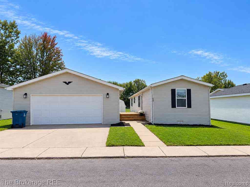 Homes For Sale - 59 Bilwa Trail <br/> Swartz Creek, MI 48473