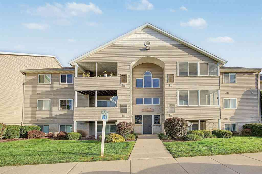 Condo For Sale - 8364 N Jasonville Court Se SE<br/> Kent County, Caledonia, MI 49316