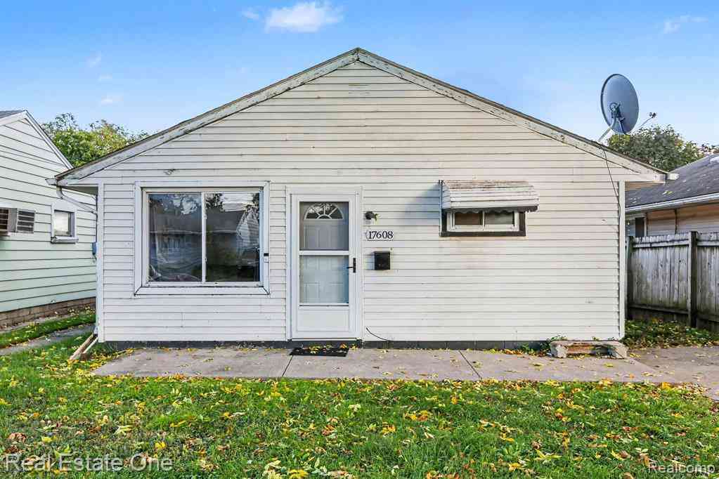 Homes For Sale - 17608 Flora Street <br/> Melvindale, MI 48122
