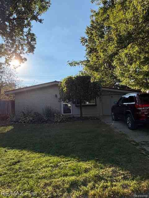 Homes For Sale - 2641 13th Street  <br/> Saint Clair County, Port Huron, MI 48060