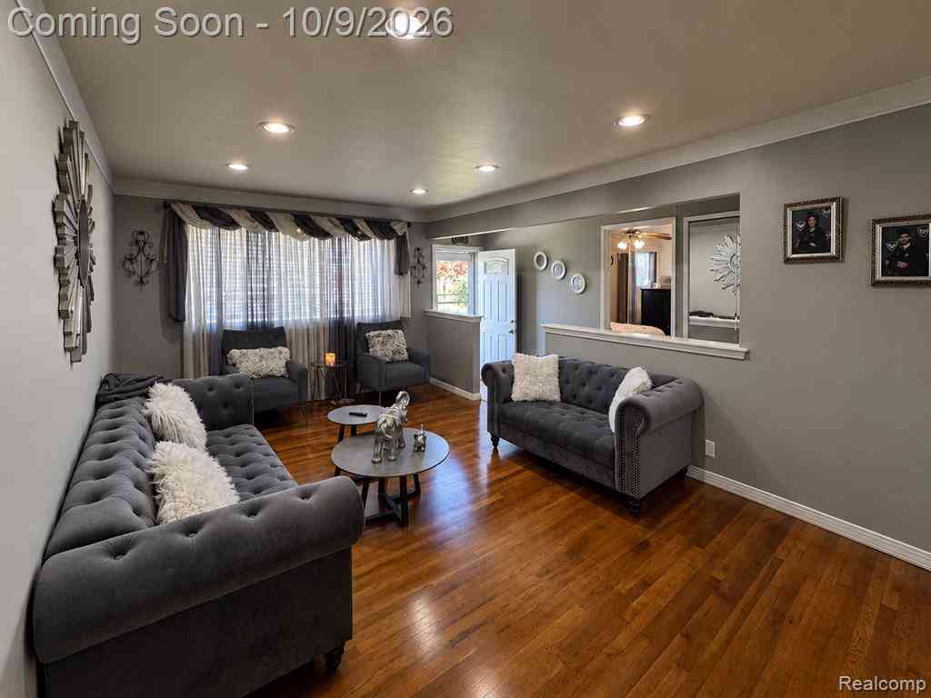 Homes For Sale - 31520 Tecla Drive <br/> Warren, MI 48088