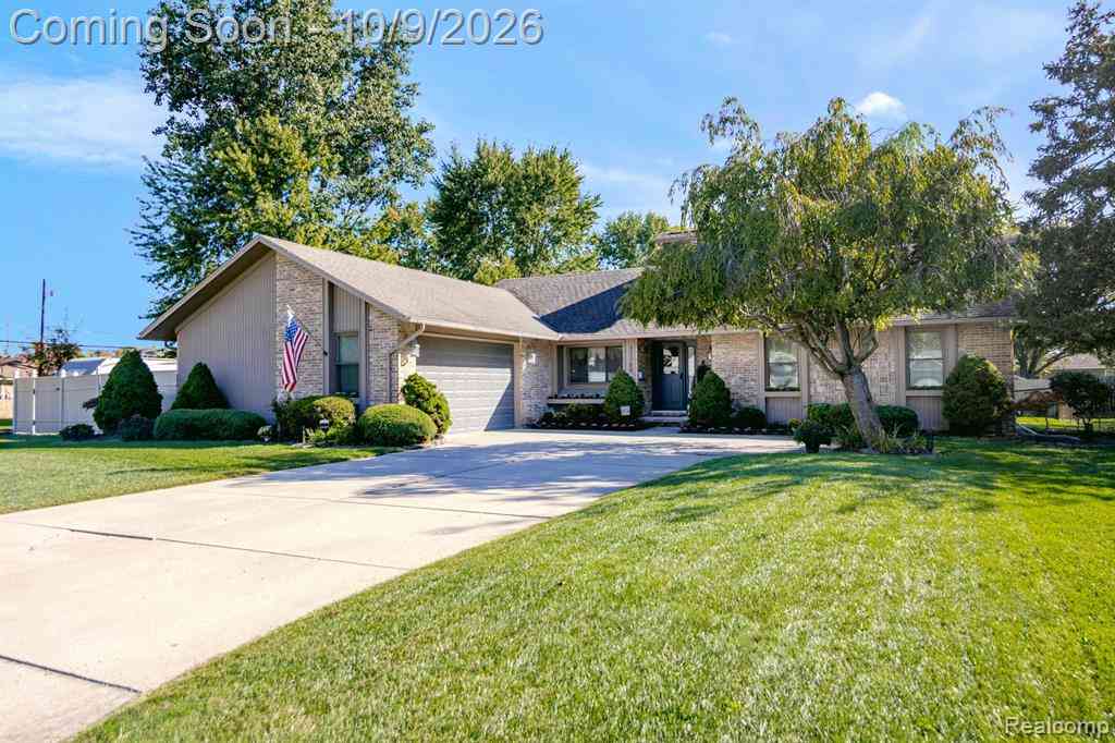 Homes For Sale - 31780 Schoolcraft  <br/> Macomb County, Fraser, MI 48026