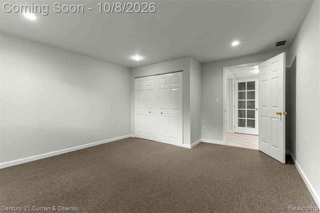 Condo For Sale - 4588 Laurel Club Circle <br/> West Bloomfield, MI 48323