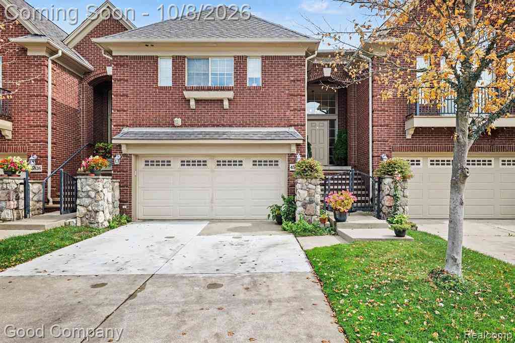 Condo For Sale - 45824 Eden Drive <br/> Macomb County, Macomb, MI 48044