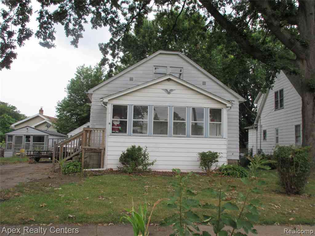 Homes For Sale - 4016 Circle Drive <br/> Flint, MI 48507