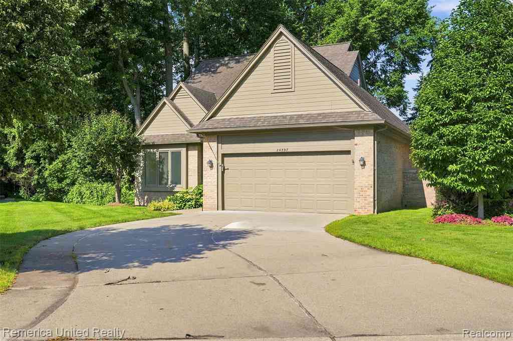 Condo For Sale - 24597 Edgewood Drive <br/> Novi, MI 48374