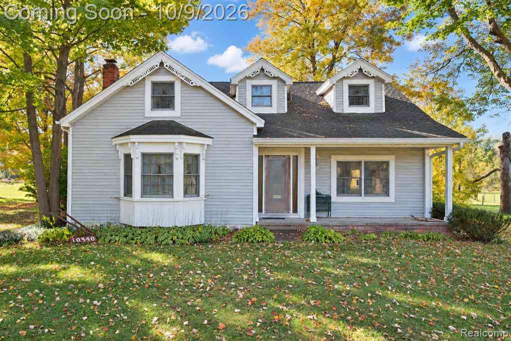 Homes For Sale - 10350 Oakhill Road <br/> Holly, MI 48442