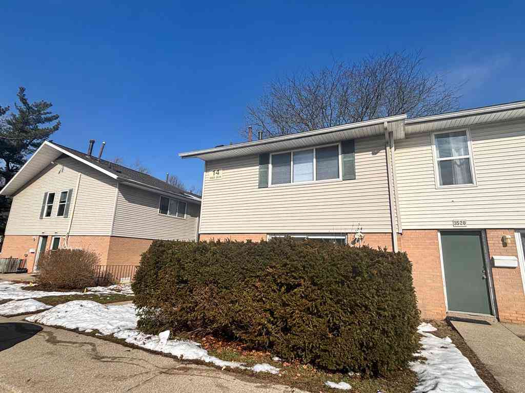 Condo For Rent - 3522 Kenbrooke Court <br/> Kalamazoo County, Kalamazoo, MI 49006
