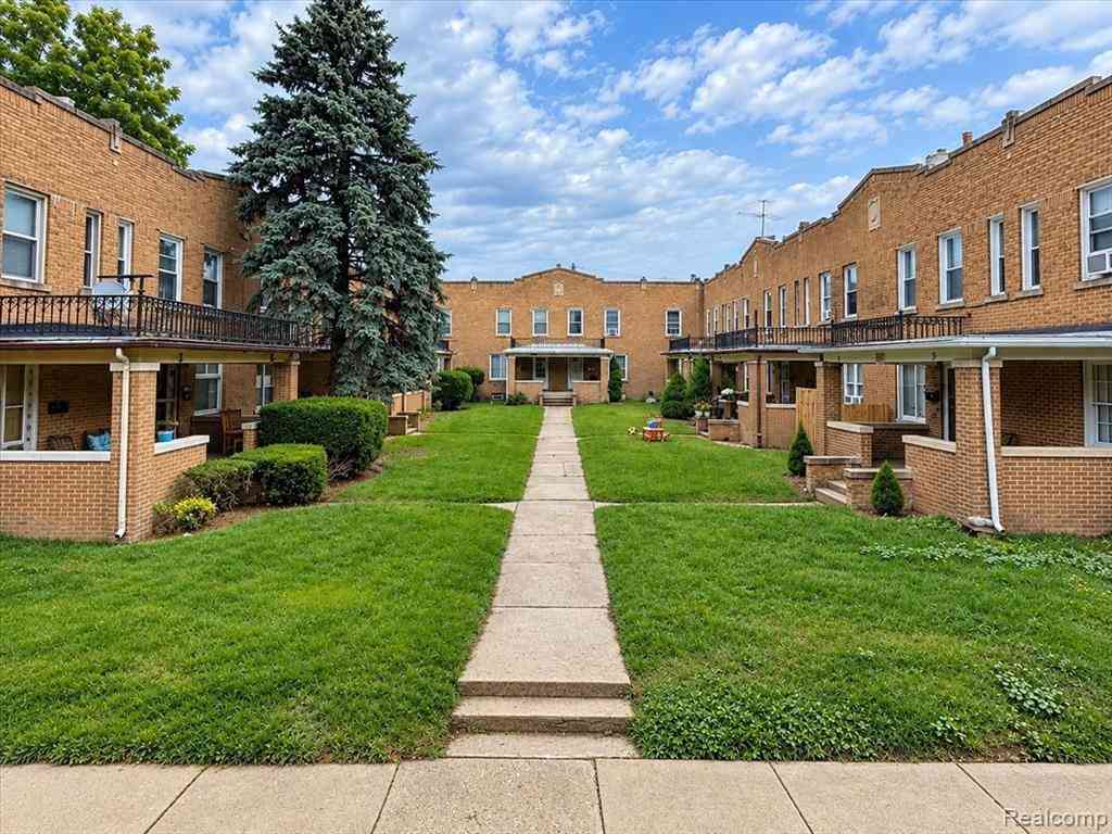 Homes For Sale - 290 Liberty St. Unit 5  <br/> Oakland County, Pontiac, MI 48341