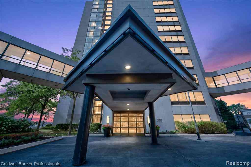 Condo For Sale - 1001 W JEFFERSON Riverfront Drive  #14-G<br/> Detroit, MI 48226