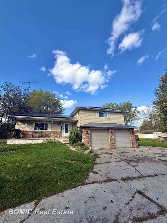 Homes For Sale - 12271 Burt Road <br/> Saginaw County, Birch Run, MI 48415