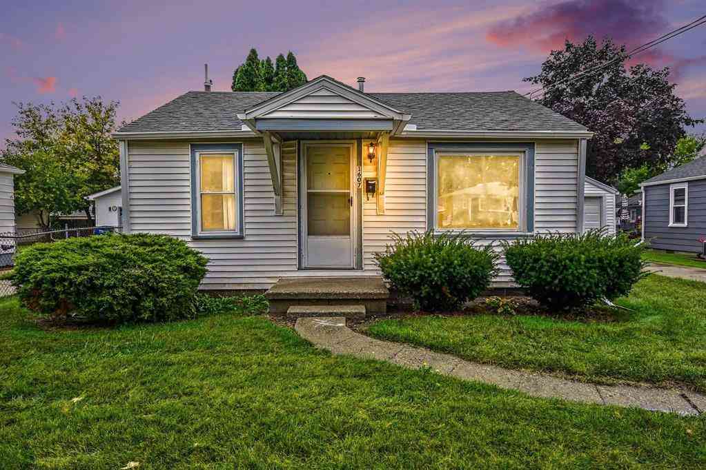 Homes For Sale - 1607 S Farragut Street <br/> Bay City, MI 48708