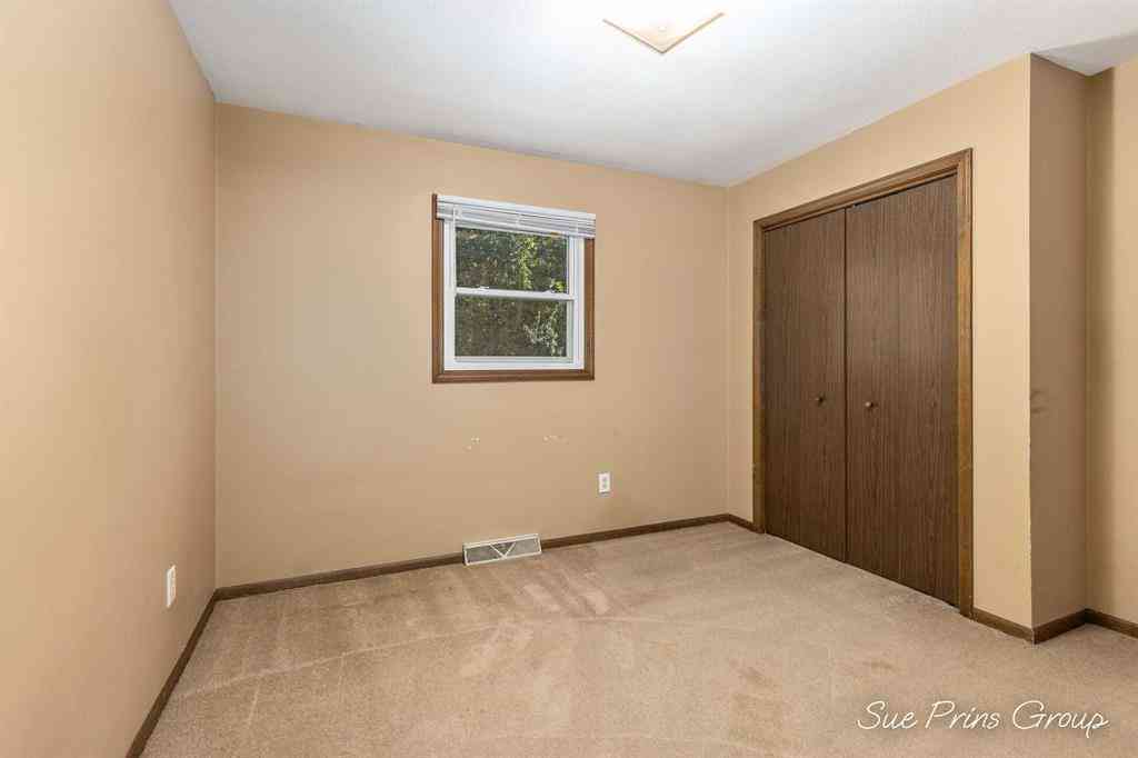 Homes For Sale - 1714 Honeybrook Drive <br/> Jenison, MI 49428