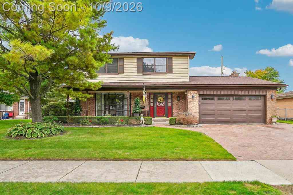 Homes For Sale - 31225 Gay Street <br/> Macomb County, Roseville, MI 48066
