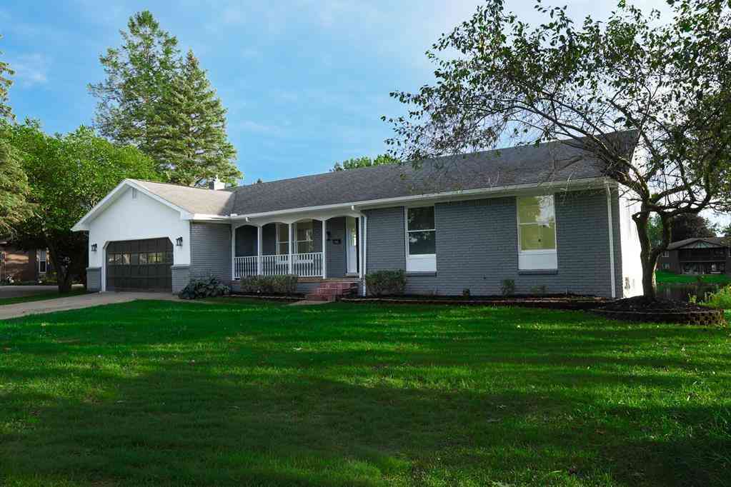 Homes For Sale - 982 Artdale Drive <br/> Oakland County, White Lake, MI 48383