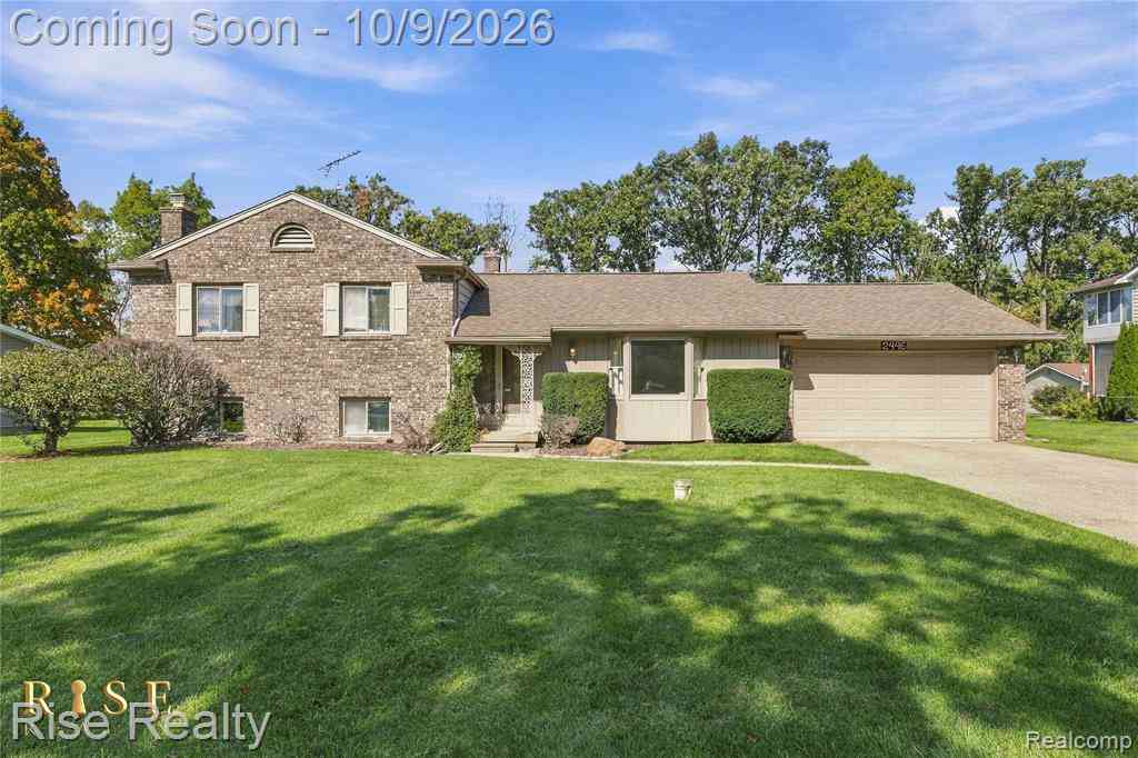 Homes For Sale - 2446 Hutchinson Lane <br/> Flint, MI 48507