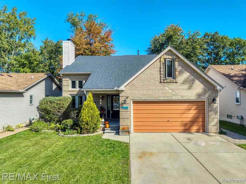 Homes For Sale - 23577 Donaldson Street <br/> Macomb County, Clinton Twp, MI 48035
