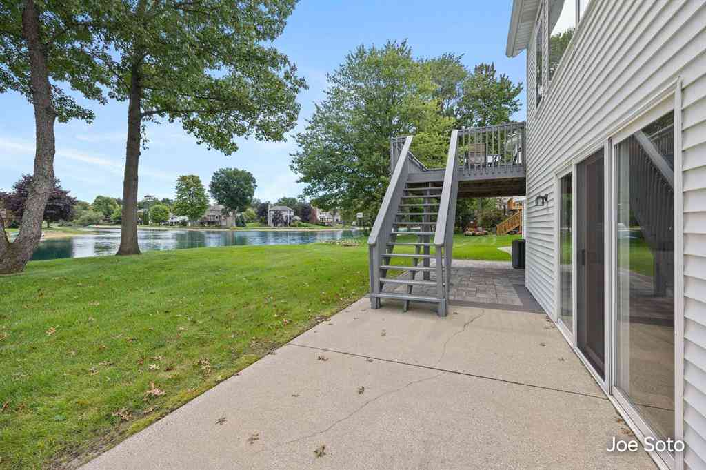 Homes For Sale - 417 142nd Avenue <br/> Holland, MI 49424
