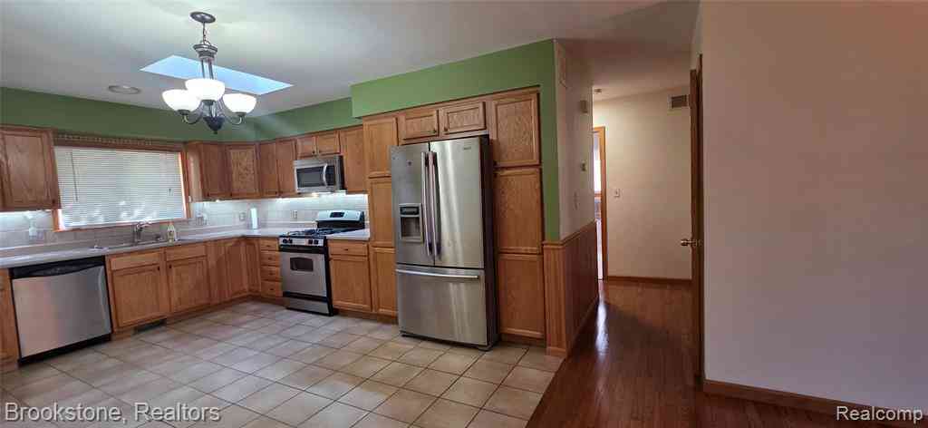 Condo For Sale - 30821 Underwood Drive  #15<br/> Macomb County, Roseville, MI 48066