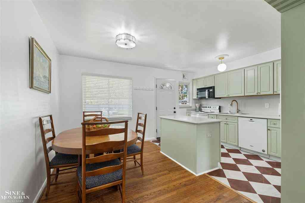 Condo For Sale - 22829 Lakeshore Road <br/> Macomb County, Saint Clair Shores, MI 48080