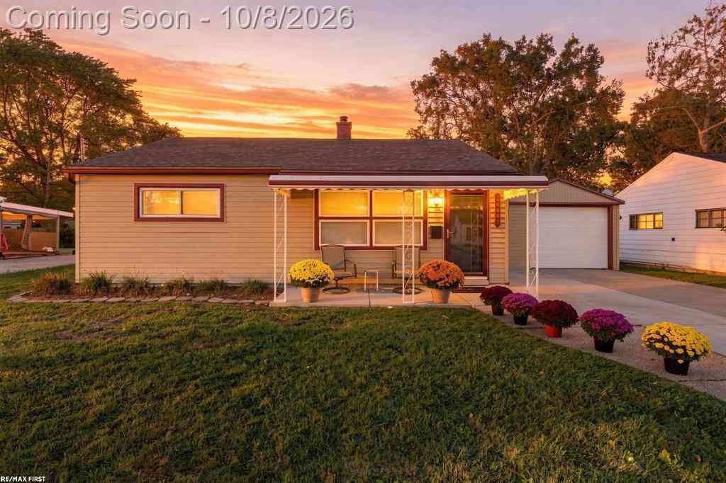 Homes For Sale - 14401 Hendricks Avenue <br/> Warren, MI 48089