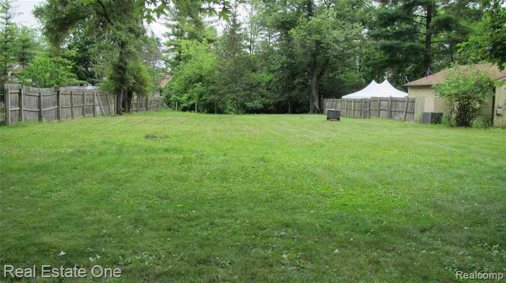 Vacant Land For Sale - 00000 Shiawassee Street <br/> Farmington Hills, MI 48336