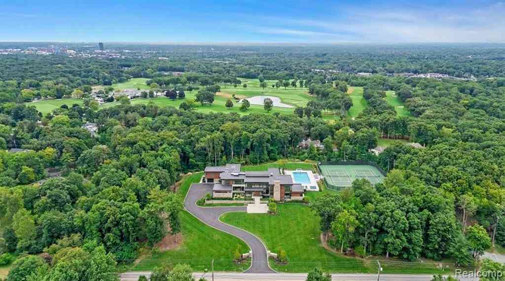 Vacant Land For Sale - 32500 Rockridge Lane <br/> Farmington Hills, MI 48334
