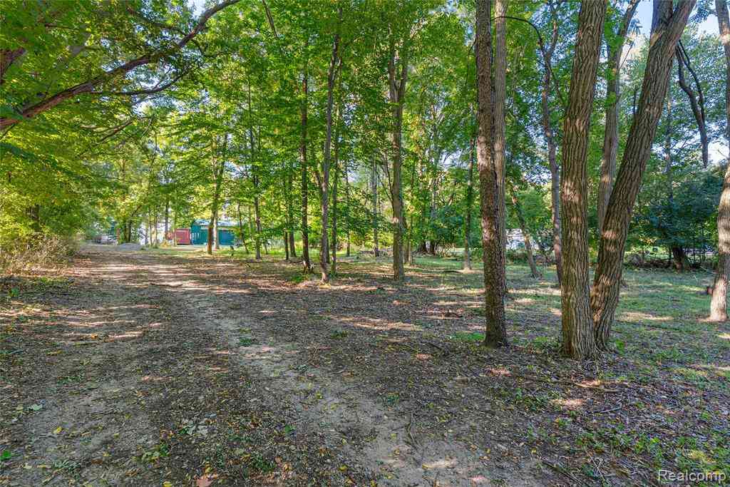 Vacant Land For Sale - 3456 E Pierson Road <br/> Flint, MI 48506
