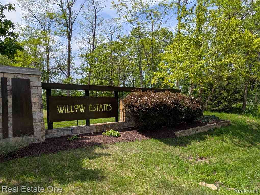 Vacant Land For Sale - 508 Woodstone Court <br/> White Lake, MI 48386