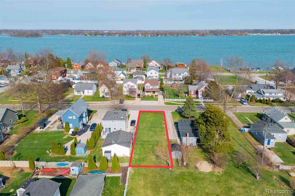 Vacant Land For Sale - 00 ADAMS Adams  <br/> Wayne County, Gibraltar, MI 48173