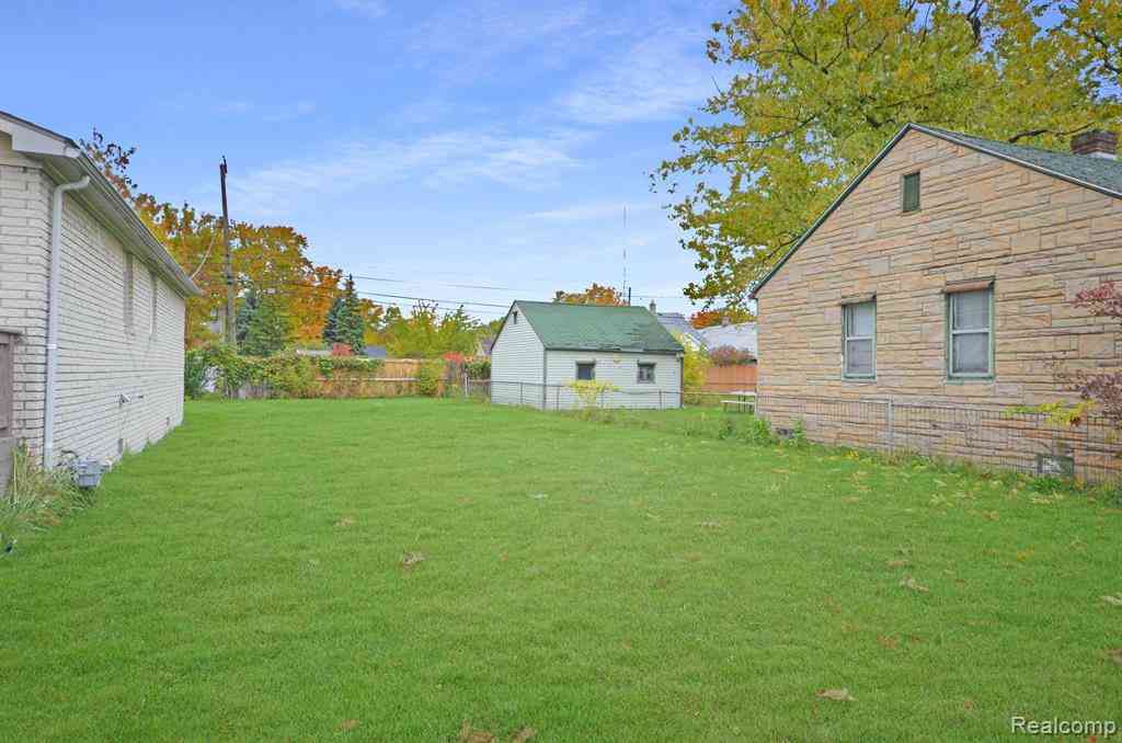 Vacant Land For Sale - 000 W Muir  <br/> Hazel Park, MI 48030