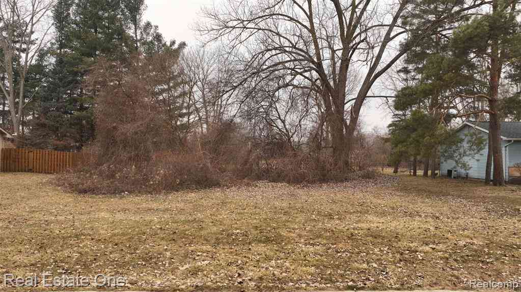 Vacant Land For Sale - 3303 Sun Valley Drive Drive <br/> Saginaw, MI 48601