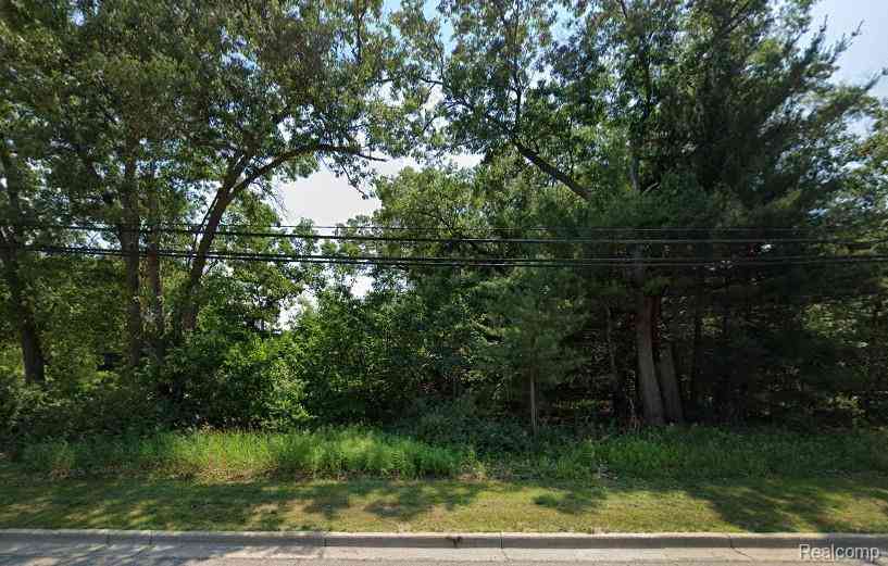 Vacant Land For Sale - V/L Apple Ave  <br/> Muskegon, MI 49442