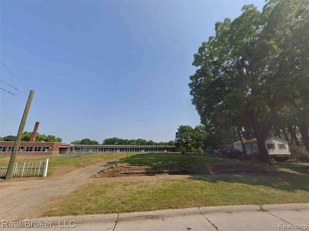 Vacant Land For Sale - 25220 Pennie Street <br/> Dearborn Heights, MI 48125