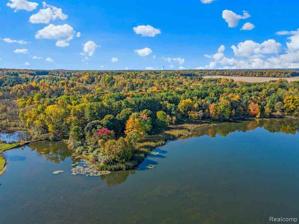 Vacant Land For Sale - 4695 Waterwood Way <br/> Howell, MI 48855