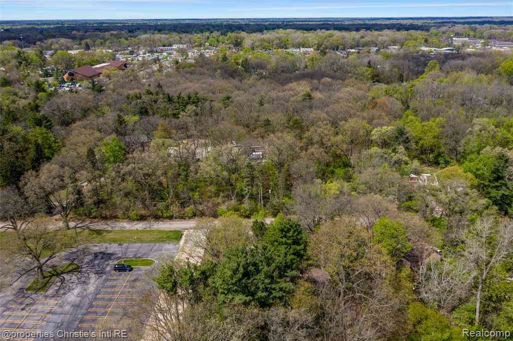Vacant Land For Sale - 1/2 OF LOT 12 Hunters Lane <br/> Southfield, MI 48033