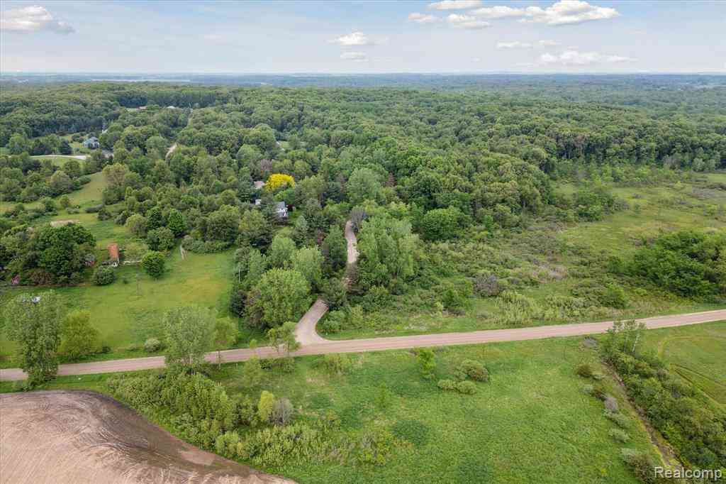 Vacant Land For Sale - 000 Rose Hill Rd  <br/> Pinckney, MI 48169
