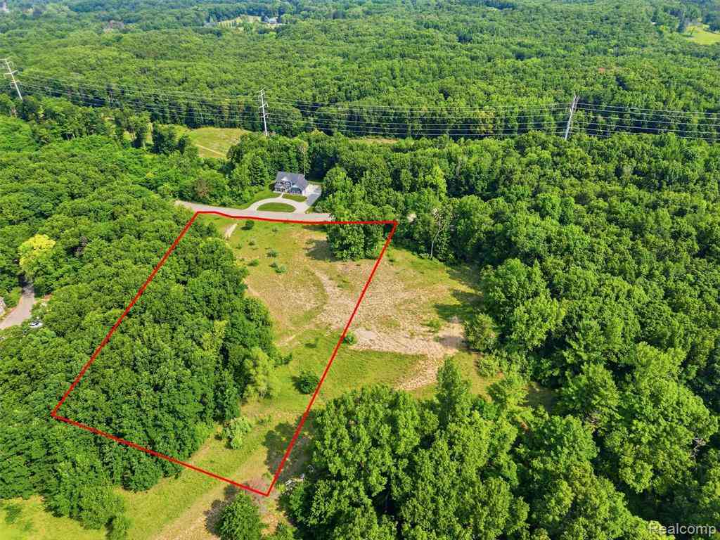 Vacant Land For Sale - 20 Grand Summit Drive <br/> Fenton, MI 48430