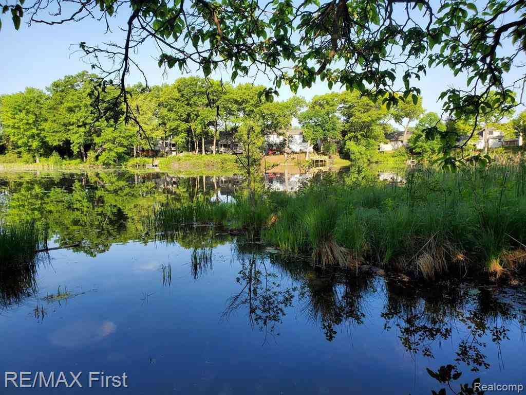 Vacant Land For Sale - 4330 Hatchery Road <br/> Waterford, MI 48329
