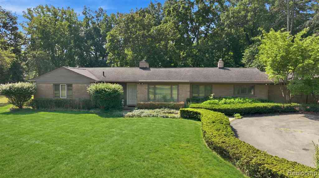 Vacant Land For Sale - 6975 Wing Lake Road <br/> Bloomfield Hills, MI 48301