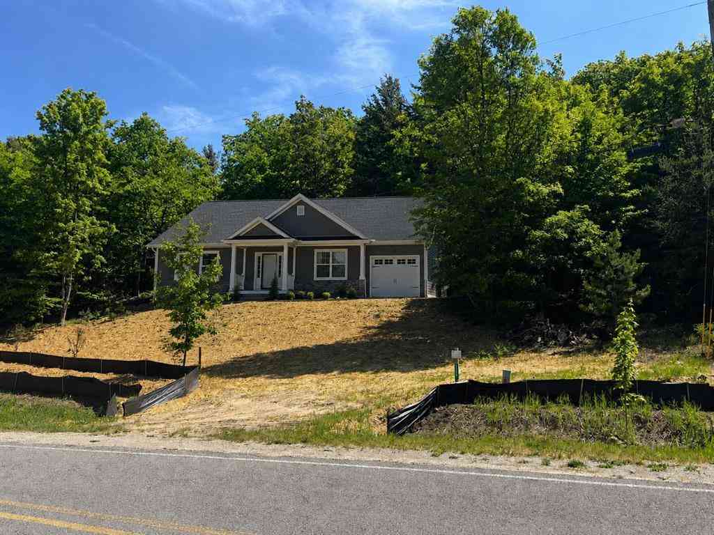 Vacant Land For Sale - UNIT 6 E Hoxie Road <br/> Cedar, MI 49621