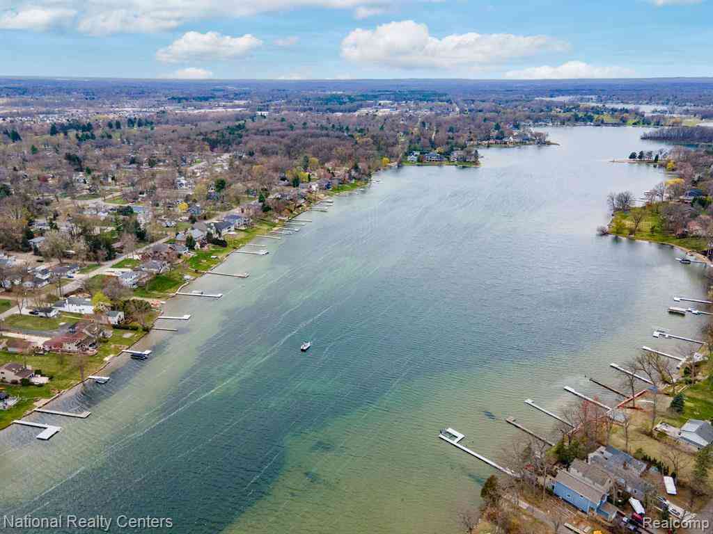 Vacant Land For Sale - 6978 Colony Drive <br/> Oakland County, West Bloomfield, MI 48323