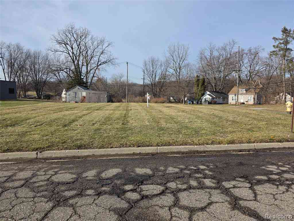 Vacant Land For Sale - 1573 N Telegraph Drive <br/> Oakland County, Pontiac, MI 48340