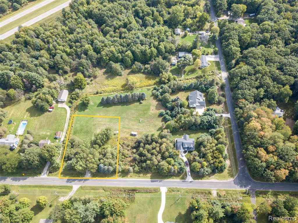 Vacant Land For Sale - 2140 N 5 Mile Road Road <br/> Midland County, Midland, MI 48642