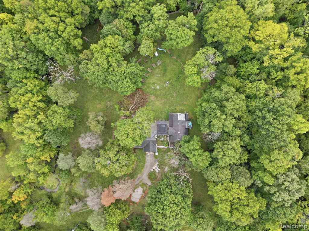 Vacant Land For Sale - 6221 W Maple Road <br/> West Bloomfield, MI 48322